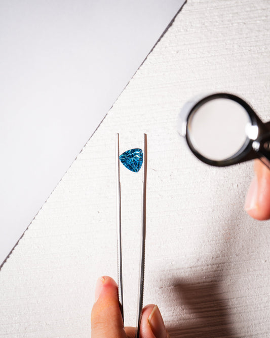 How Personalized Assistance Enhances Your Gemstone Experience?