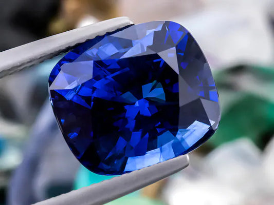 How Our Experts Help You Find the Perfect Gemstone